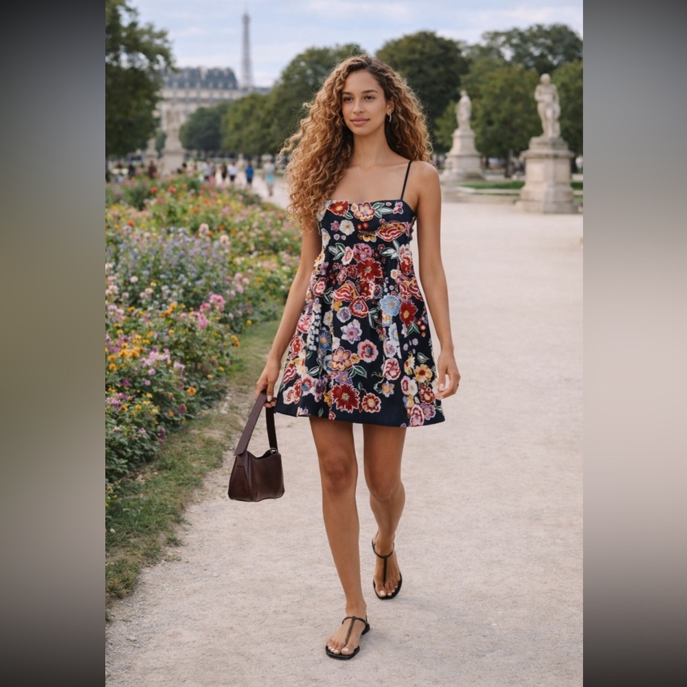 🎉SUPER RARE🎉 Anthropologie NWT Sleeveless 3D Floral Babydoll Mini Dress size L.